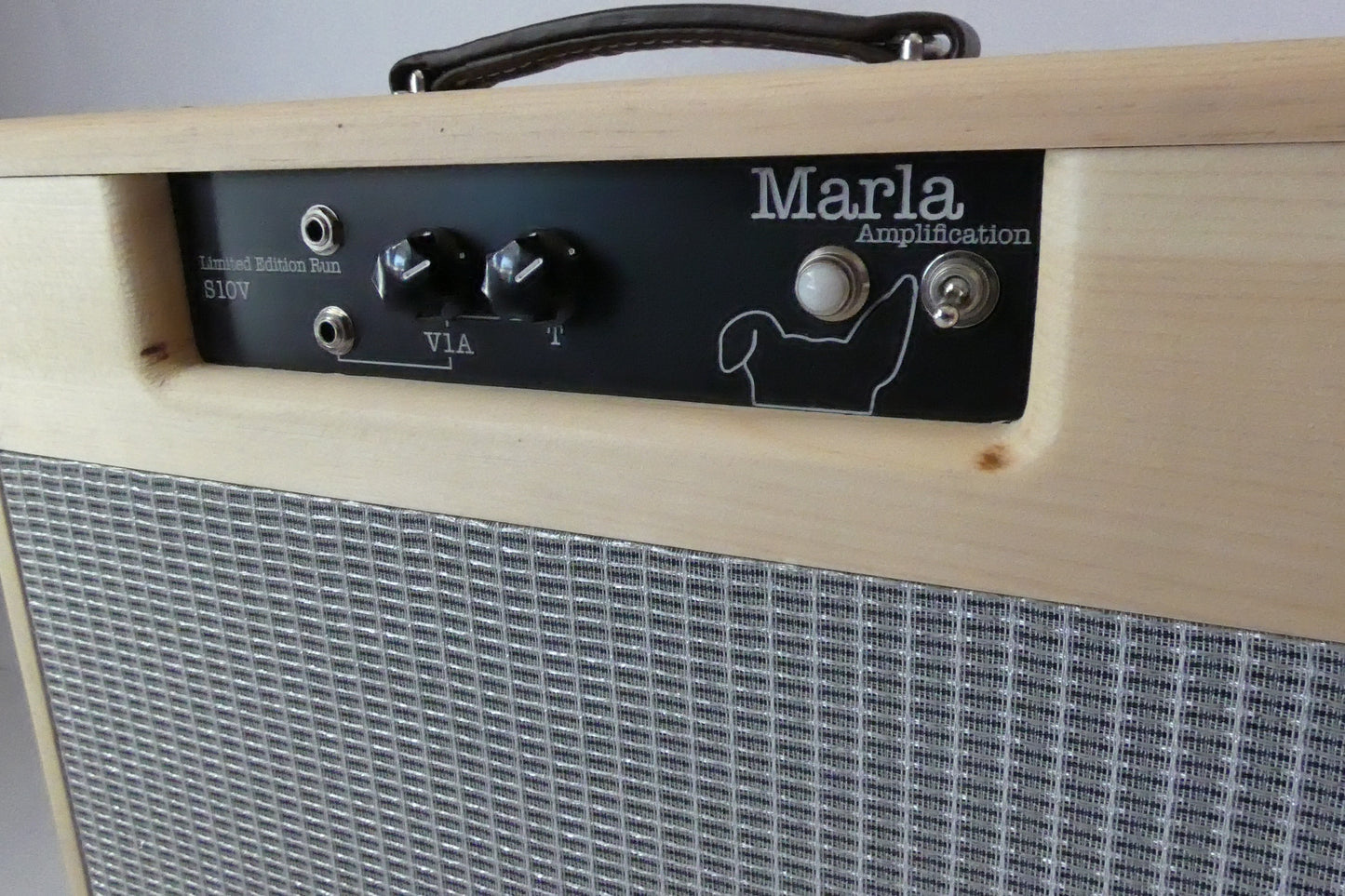 Marla Amplification S10V Limited Edition - Polyurethane Natural Satin